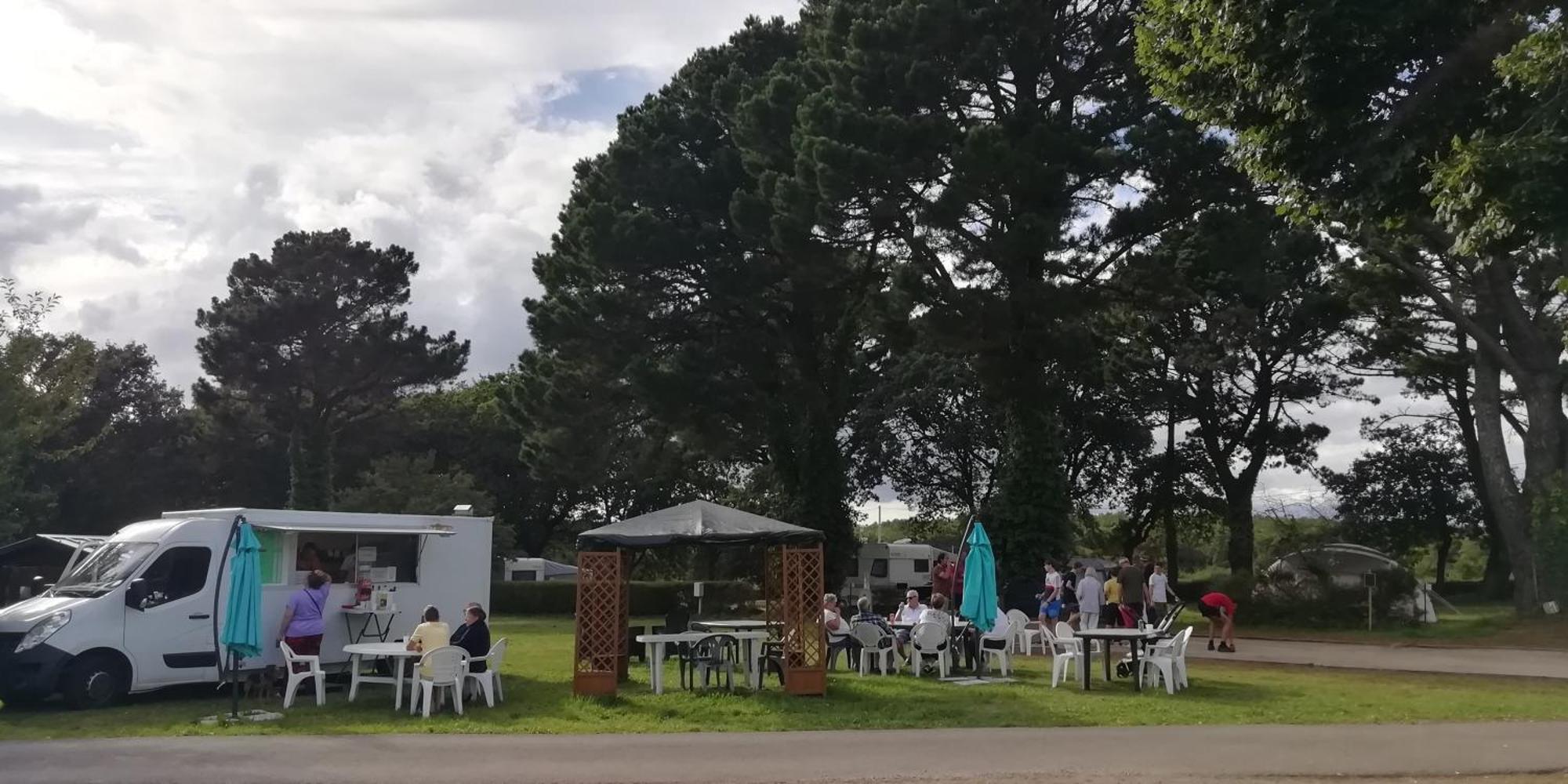 Camping Des Pierres Debout Névez Buitenkant foto